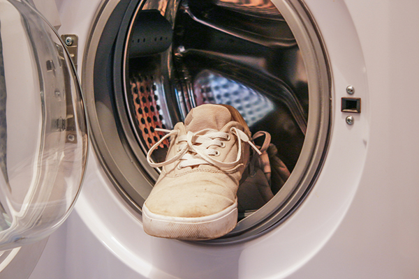 pranie butów w pralce - instrukcja
