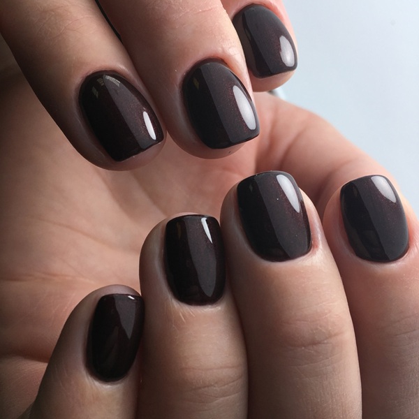 jesienne paznokcie w odcieniach brązu