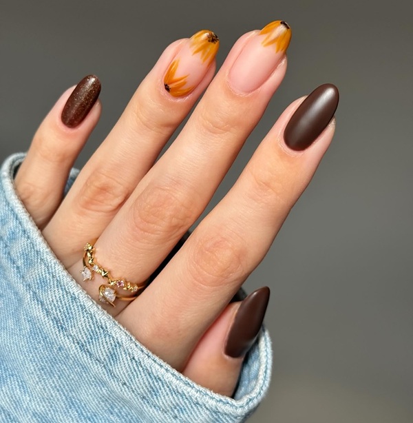 Ponadczasowy burgund, czyli jesienne paznokcie w ciemnych kolorach